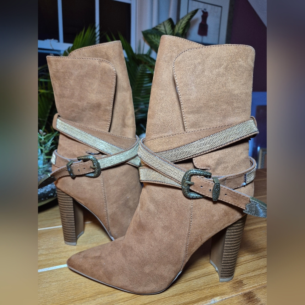 Venus Faux Suede Boots - Size 7.5